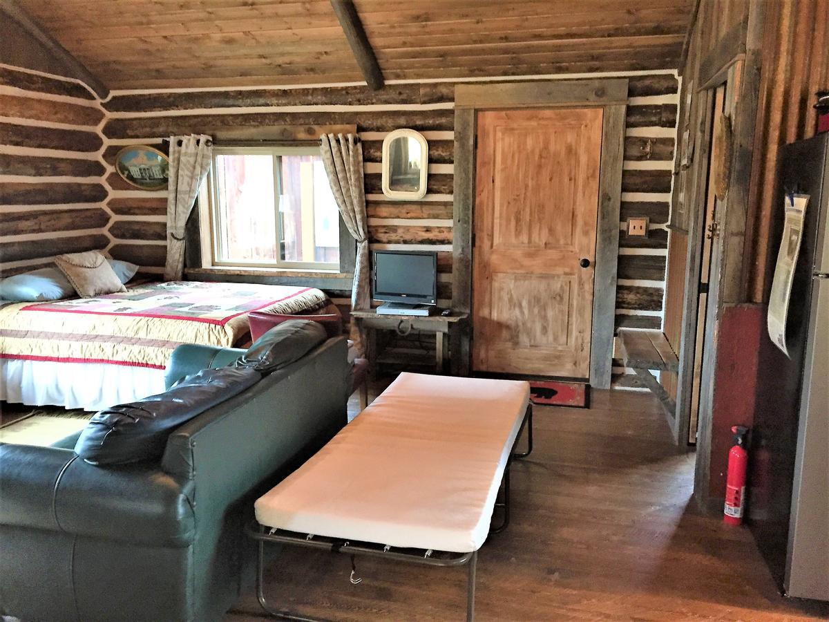 Creek Cabin Gardiner Extérieur photo