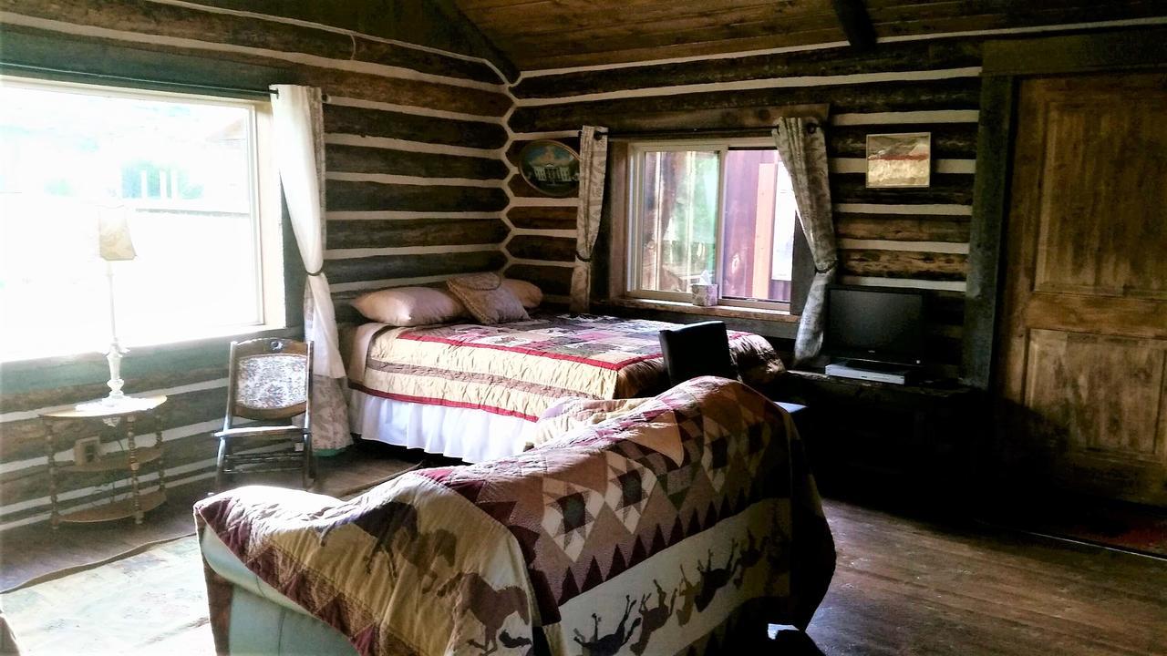 Creek Cabin Gardiner Extérieur photo